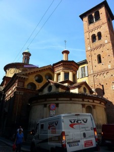 Milano azizler kilisesi
