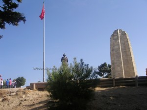 Gelibolu Conkbayırı Yeni Zelanda ve Türk anıtları